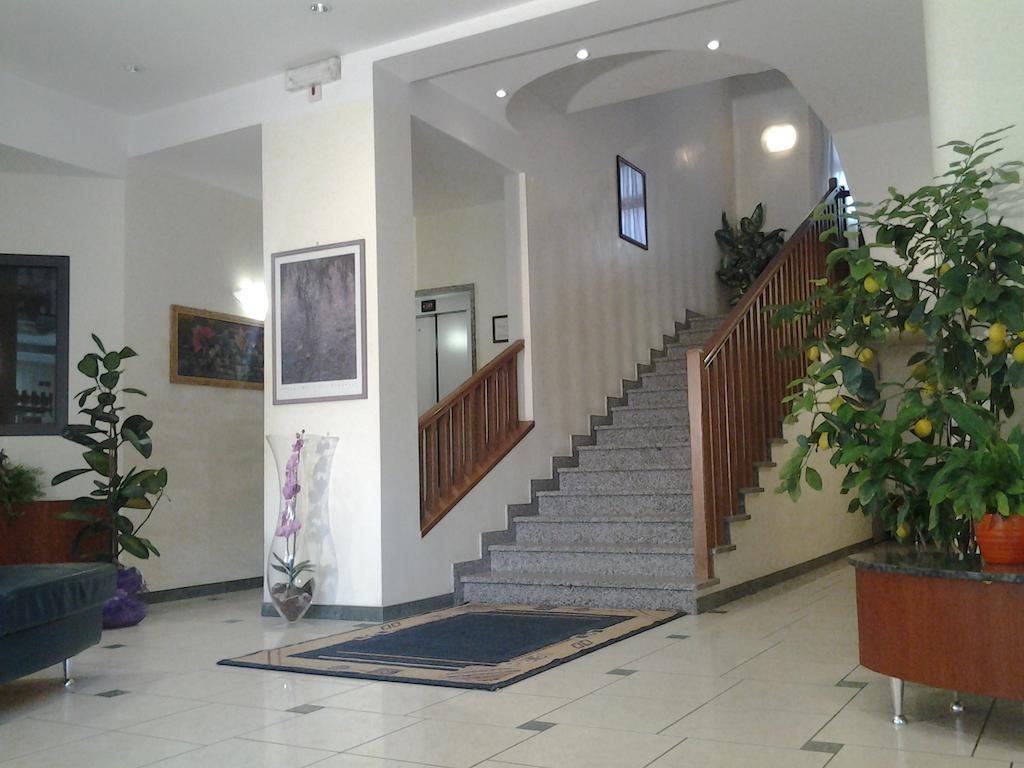 Hotel Danubio San Mauro Mare Bagian luar foto